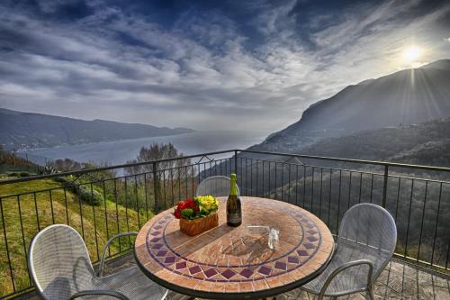 Gardola Apartment | Villa Margherita - Theater Home