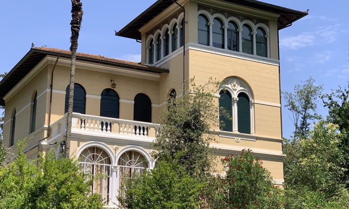 Vicopelago Villa | VILLA MARIA LUISA - BEAUTIFUL LIBERTY VILLA surrounded by greenery