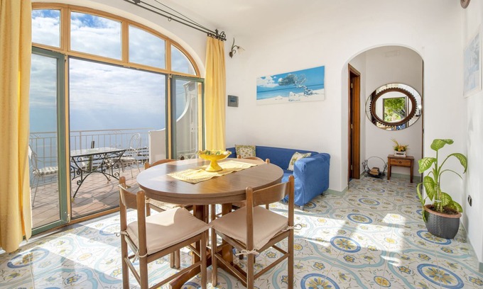 Conca dei Marini Apartment | Villa Mary with pool and terrace with a sea view