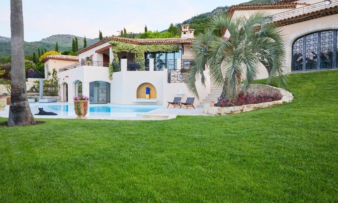 Tourrettes-sur-Loup Villa | Villa Maxima/5*+ with Gym/Spa/Wine/Photostudio