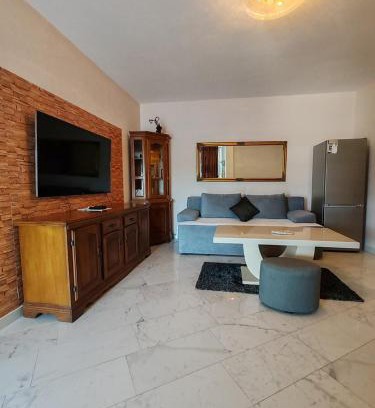 Neum House | Villa Maxima u blizini plaže sa garažom i sigurnosnom kamerom