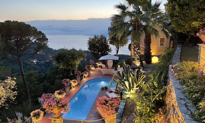Camogli Villa | Villa Meridiana luxury property in Camogli, swimming pool, staff included