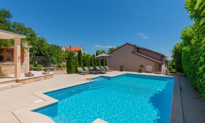 Podbablje Villa | Villa Mia by Villas Guide