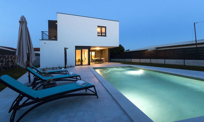 Skatari Villa | Villa Moderna near Pula for 8 people with 32 m2 private pool