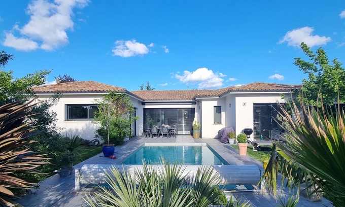 Bordeaux-Lac Villa | Villa Moderne 5 Chambres Avec Piscine à 5' en Vélo de Bordeaux