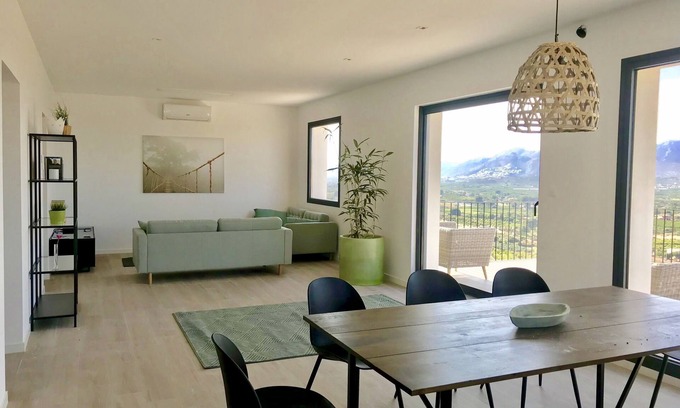 Pedreguer Villa | Villa Monte Solana – Stunning Views from the Mountains to the Sea