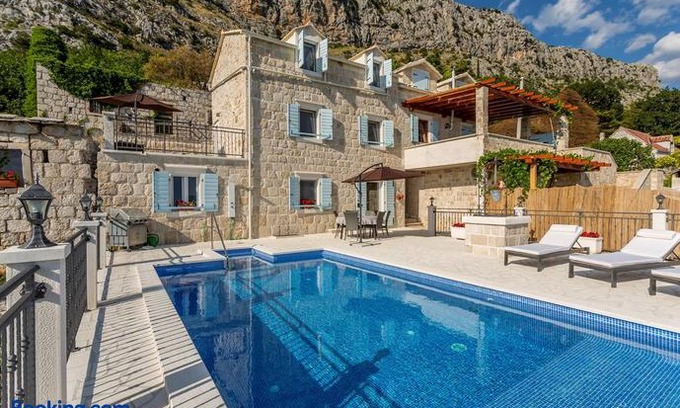 Jesenice Villa | Villa Nareste