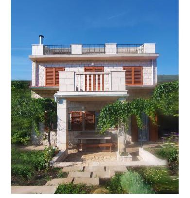 Blato na Cetini House | Villa near the river - mountain and vineyard views