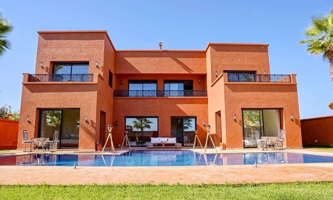 Sidi Abdallah Ghiat Villa | VILLA NOÛR PALACE with jacuzzi pool in Marrakech, Quiet, view of the High Atlas mountains