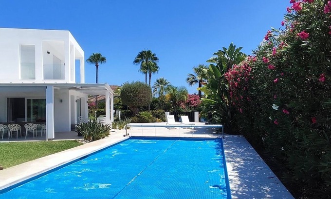 Urbanizacion Pinos Verdes Villa | VILLA o KALA, in Carib Playa, walking distance to the beach