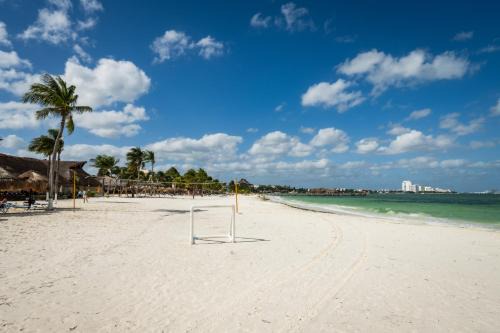 Punta Cancun Apartment | Villa oceanfront in hotel complex
