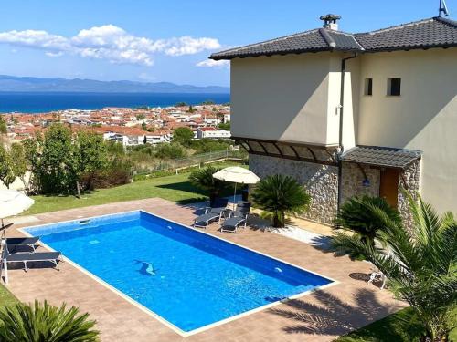 Pefkochori Villa | Villa Oceanview Vicky