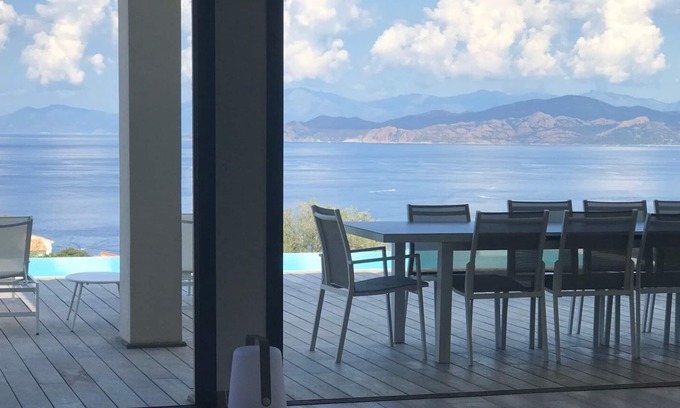 L'Ile-Rousse House | Villa of 300m2, 5 Bedrooms, Heated swimming pool, Sea view, classified 5 *