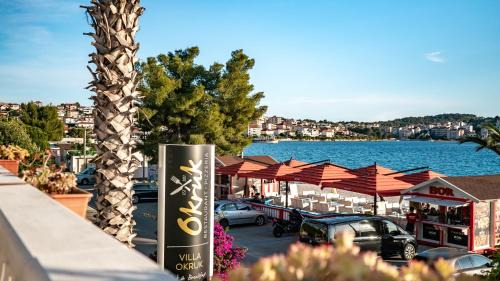 Okrug Gornji Bed & Breakfast | Villa Okruk-10 meters away from the beach