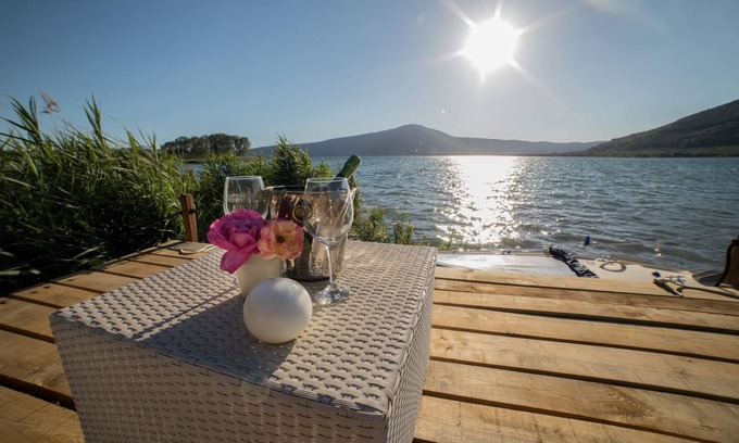 Caprarola Villa | Villa on the lake of Vico