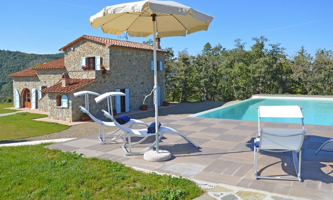 Pieve di Chio Villa | Villa Ortaglia - Country Villa Rental in Castiglion Fiorentino, Tuscany