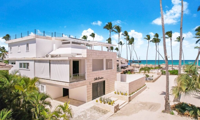 Bavaro Villa | Villa Pandora: Beachfront, oceanview villa w/heated pool, games, chef & staff