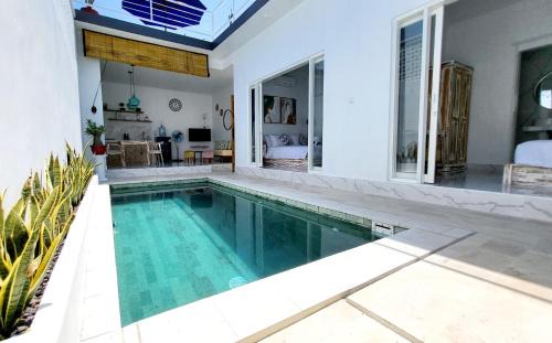 Kalibukbuk Villa | Villa Pasa - Minimalist Villa with Rooftop