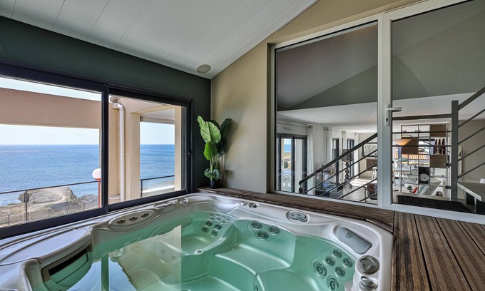 Saint-Hilaire-de-Riez Villa | Villa (penthouse duplex) with indoor pool, private spa and 180° sea view