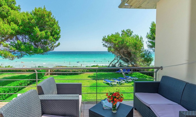 Muro Villa | Villa 'Pinada' with Sea View, Private Terrace and Wi-Fi