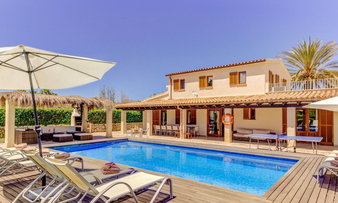 Puerto de Pollensa Villa | Villa Ponent for 8 people with pool and BBQ in the Pollensa countryside and near the beach.