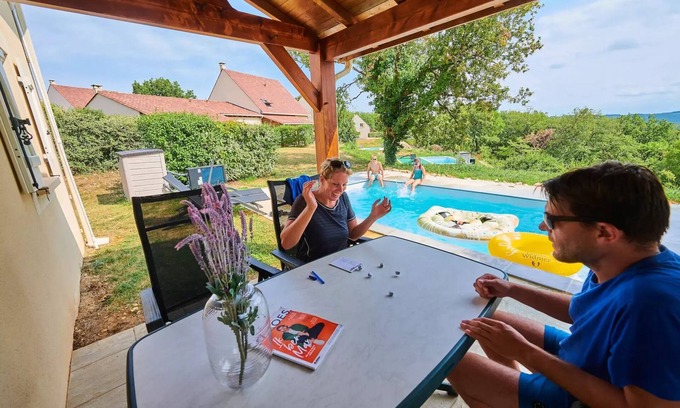 Lanzac Villa | Villa private pool, semi-detached, 1 bathroom 6 persons