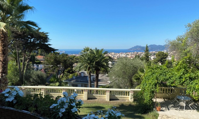Le Cannet Villa | Villa Provençale, Piscine, Tennis Privé, vue Panoramique Cannes, Esterel