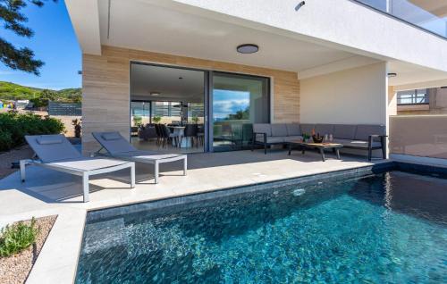 Punat House | Villa Punat Hills With Pool 2