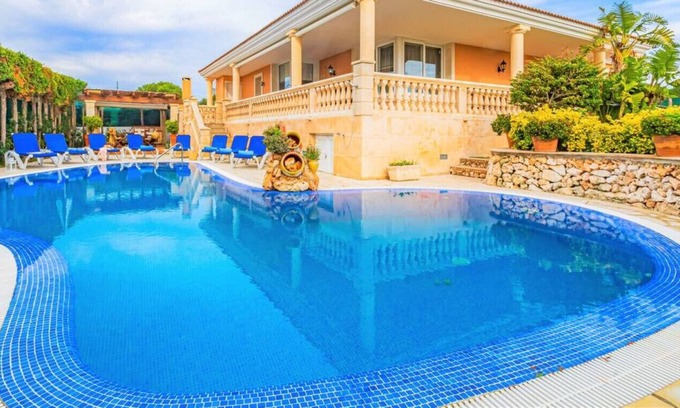 Marina de Son Ganxo Villa | VILLA RAFAEL · Villa Rafael, Charming villa. Free Wifi and A/C