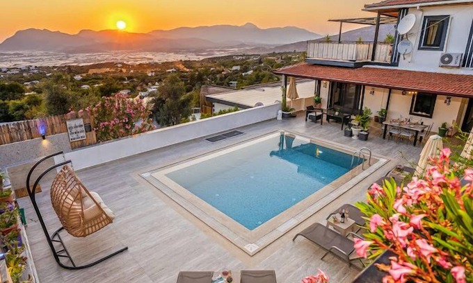 Uzumlu Villa | Villa sahin-1 Private villa-Surrounded by Nature, with a Large and Heated Pool