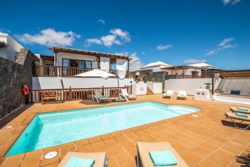 Playa Blanca Villa | Villa Samui
