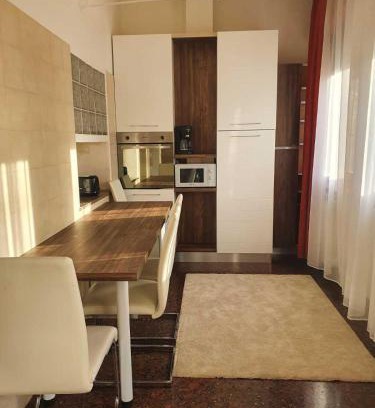 Sandra Apartment | Villa Santa Maria - Giardino privato - vista fiume