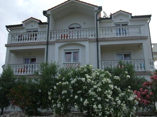 Lopar Apartment | Villa Sarah