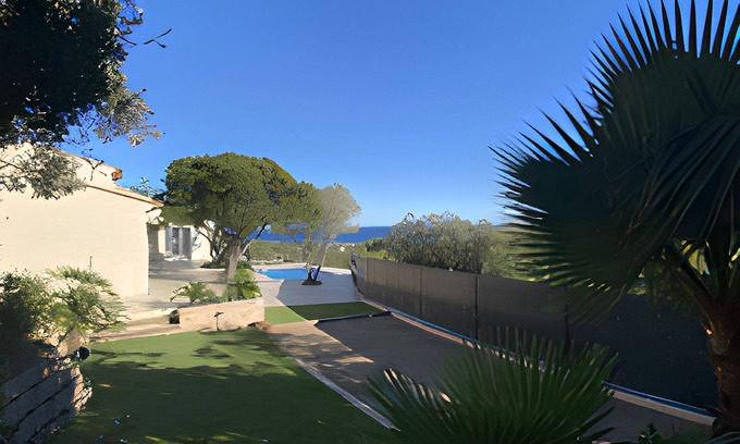Saint-Aygulf Villa | Villa sea view in St AygulfnVilla ideal for familyn3min beach -5min town center