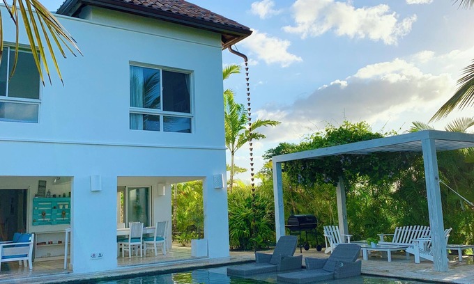 La Estancia Villa | Villa Serenity - piscina y jacuzzi privados