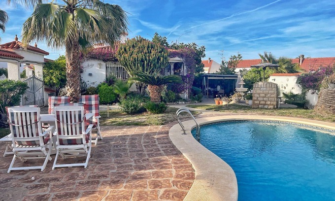 Vinaros Ski Chalet | Villa Sol para 6 con piscina cerca mar en Vinaròs