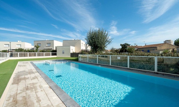 Serignan Villa | Villa Steps from Valras Beach