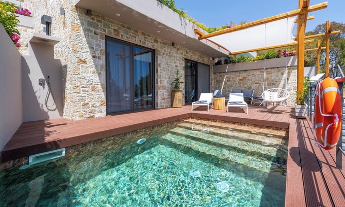 Katomerion Villa | Villa "Suite Diodora" with private pool, terrace & WiFi