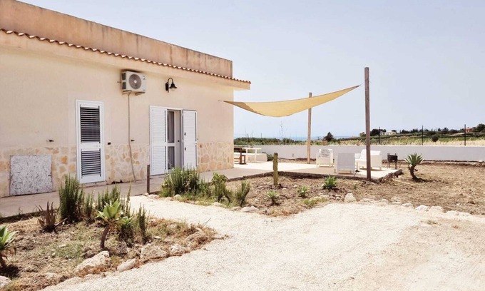 Montallegro House | Villa surrounded by nature 5 minutes from the Torre Salsa Nature Reserve