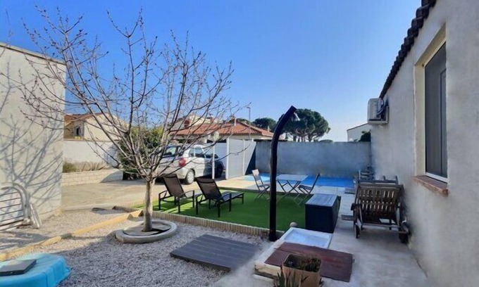 Sauvian House | Villa swimming pool and private parking