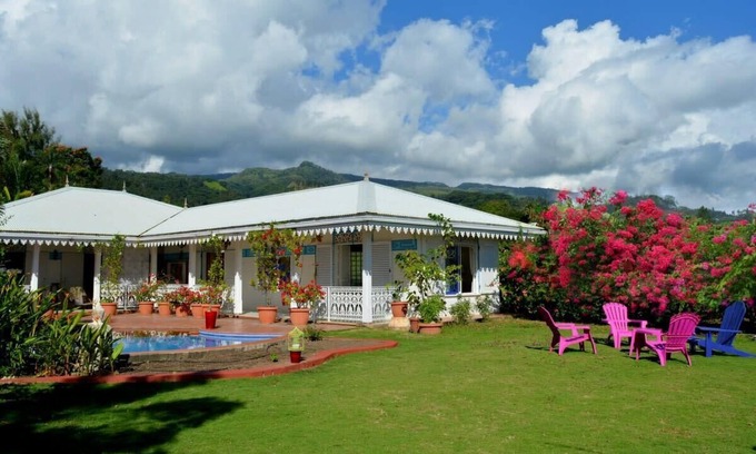 Faaa Villa | Villa Tangara - Faa'a - Tahiti - 3 bedrooms - pool and lagon view - 6 pers