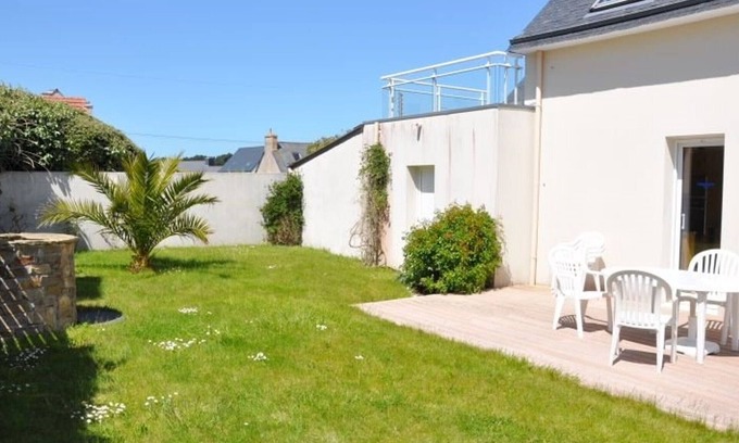 Tregastel House | Villa Trégastel, 3 bedrooms, 7 persons
