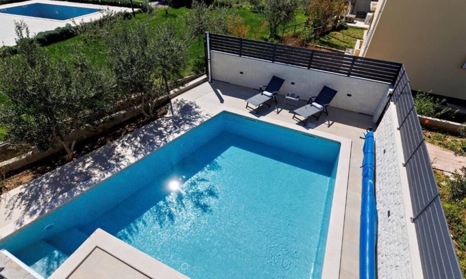 Kastel Kambelovac Villa | Villa Trapezium - private heated pool & table soccer
