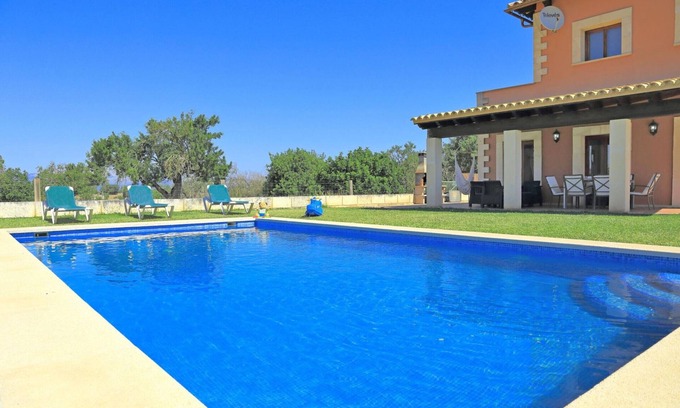Santa Margalida Villa | Villa Vernissa - Finca with large pool close to Can Picafort and the best beaches from the beautiful island !