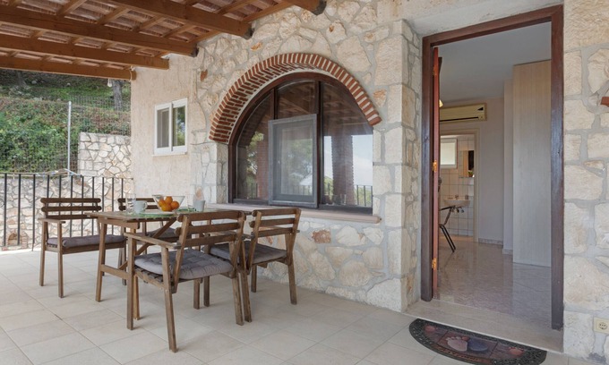 Limni Keri Villa | Villa 'Veronica' with Sea View, Wi-Fi and Air Conditioning