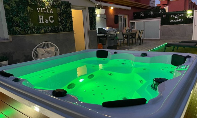 San Bartolome de Tirajana Villa | Villa "Villa Hyc Playa de las burras escapada soleada con jacuzzi