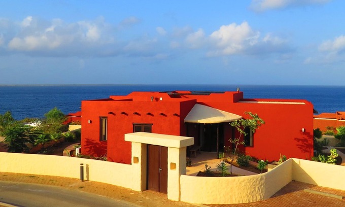 Kralendijk Villa | Villa Vista Blue - Ocean View, Splash Pool, Local Garden, Gated Community