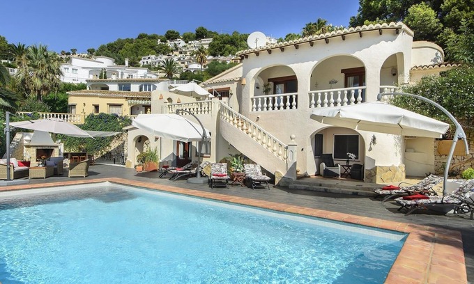 Pinar del Advocat Villa | Villa 'Vista Moraira' with Sea View, Wi-Fi and Air Conditioning