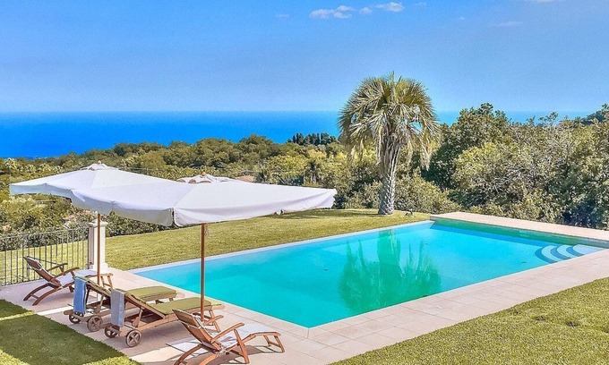 Piedimonte Etneo Villa | Villa Voltolino: An elegant and welcoming two-story villa located on a hillside, facing the sea, with Free WI-FI.