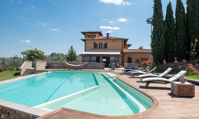 Montespertoli Villa | Villa with Pool Restaurant and Winery in Chianti